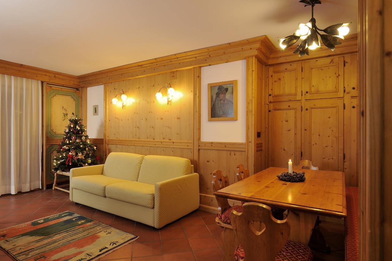 Chalet Dei Pini Lejlighedshotel Madonna Eksteriør billede