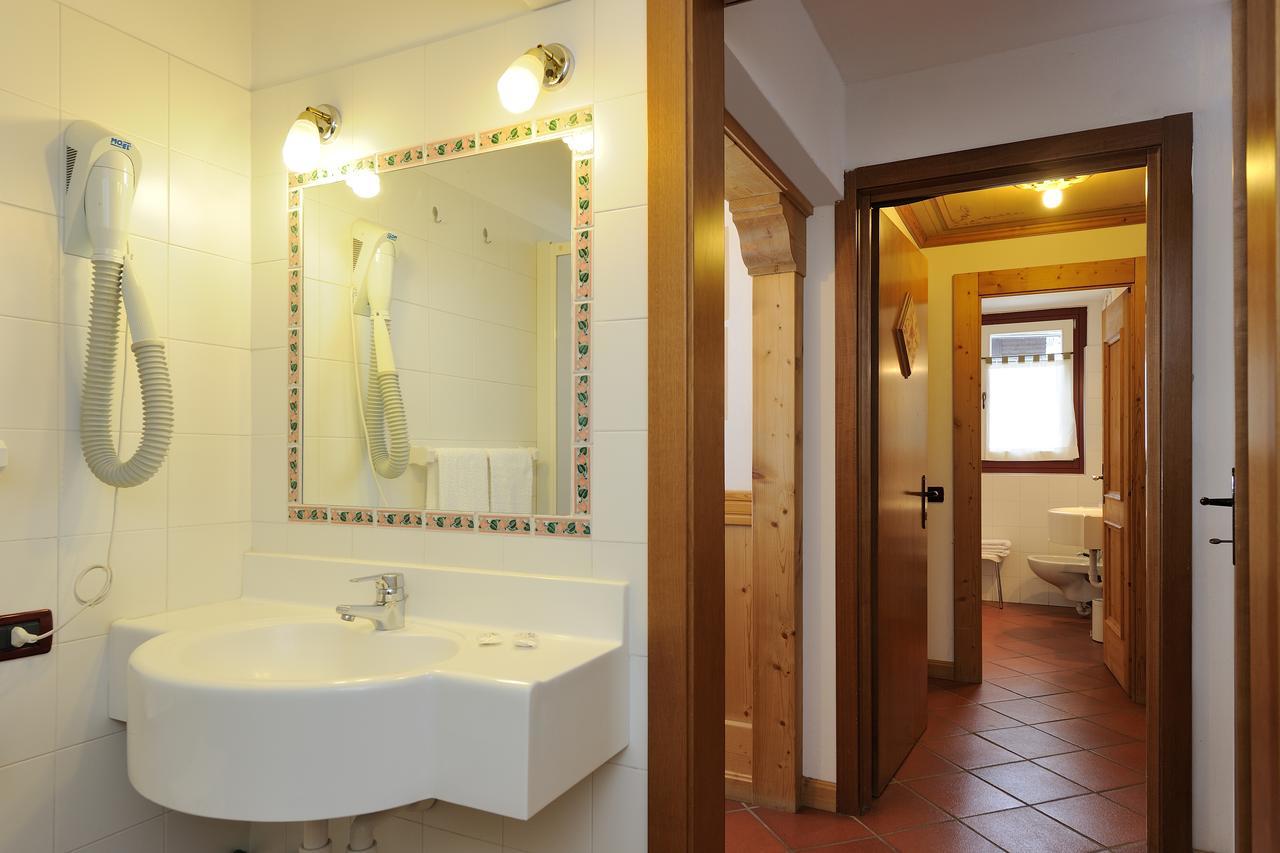 Chalet Dei Pini Lejlighedshotel Madonna Eksteriør billede