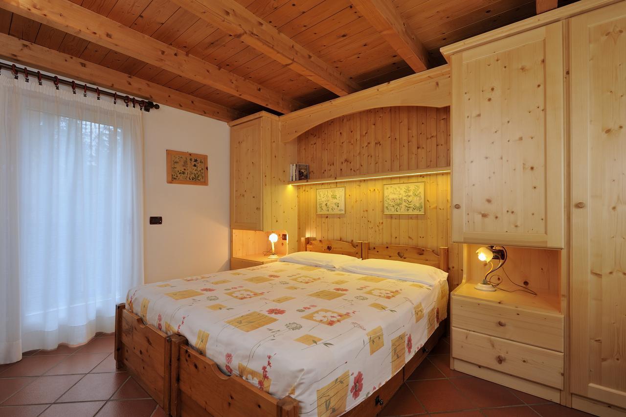 Chalet Dei Pini Lejlighedshotel Madonna Eksteriør billede